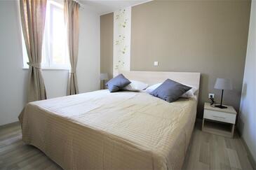 Apartmaji z bazenom Baška, Krk - 18733