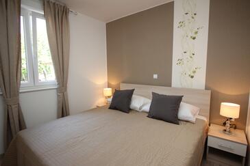 Appartamenti con piscina Baska, Veglia - Krk - 18733