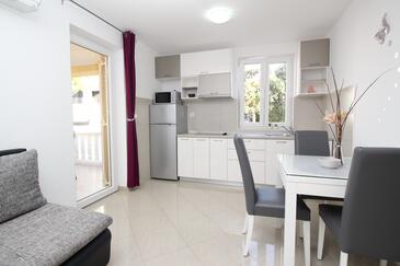 Apartmány s bazénem Baška, Krk - 18733