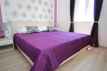 Apartments with swimming pool Baška, Krk - 18733