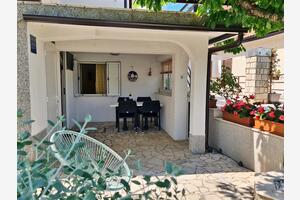 Egyszobás apartman Silo Egyszobás apartman Silo, Krk (A-18740-a)