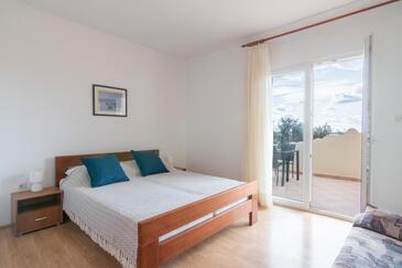 Apartments with parking space Mandre, Pag - 18748