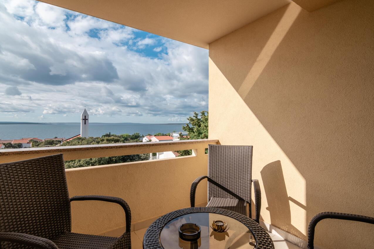 Apartments with parking space Mandre, Pag - 18748