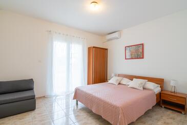 Appartamenti con parcheggio Mandre, Pago - Pag - 18748