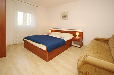 Apartments with parking space Šilo, Krk - 18751