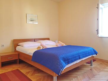 Ferienwohnungen mit Parkplatz Silo, Krk - 18751