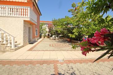 Apartments with parking space Šilo, Krk - 18751