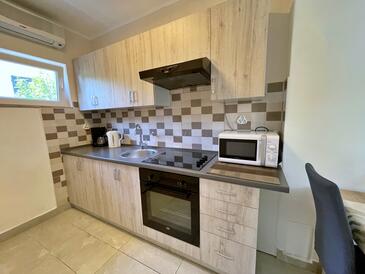 Apartmaji s parkingom Šilo, Krk - 18757