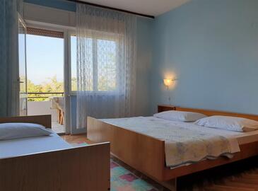 Ferienwohnungen mit Parkplatz Silo, Krk - 18758