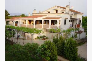 Apartamente cu parcare Silo, Krk - 18760