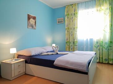 Apartments with parking space Polje, Krk - 18767