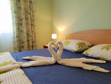 Apartments with parking space Polje, Krk - 18767