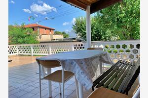Četverosobni apartman Šilo Četverosobni apartman Šilo, Krk (A-18770-b)
