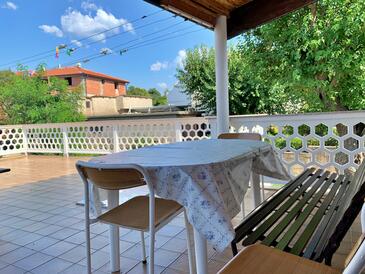 Four-bedroom apartment Šilo, Krk (A-18770-b(