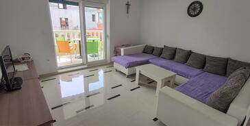 Apartments by the sea Promajna, Makarska - 18772