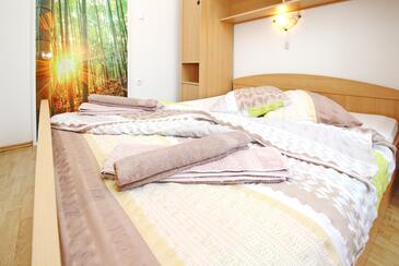 Apartments by the sea Baška, Krk - 18778