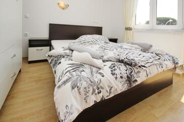 Apartments by the sea Baška, Krk - 18778