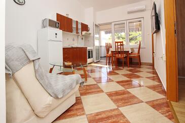 Apartmani uz more Baška, Krk - 18778