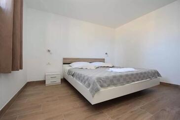 Ferienwohnungen am Meer Murter - 18779