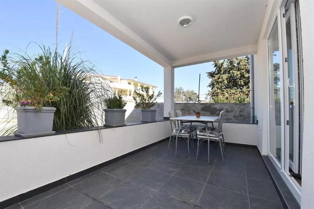 Apartments by the sea Murter - 18779