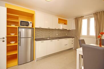 Appartements avec la piscine Baska, Krk - 18780