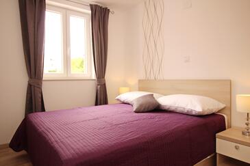 Appartamenti con piscina Baska, Veglia - Krk - 18780