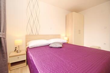 Apartmaji z bazenom Baška, Krk - 18780