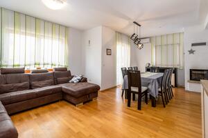Three bedroom apartment Pakoštane Three bedroom apartment Pakoštane, Biograd (A-18782-a)