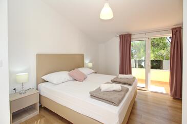 Апартаменты с парковкой Башка - Baška, Крк - Krk - 18793