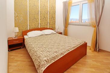 Appartamenti con parcheggio Baska, Veglia - Krk - 18794