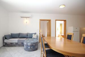 Two bedroom apartment Baška Two bedroom apartment Baška, Krk (A-18794-d)