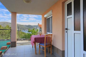 Apartments with parking space Okrug Donji, Čiovo - 18796
