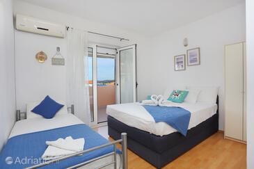 Apartments with parking space Okrug Donji, Čiovo - 18796