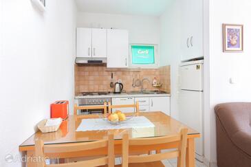 Apartments with parking space Bušinci, Čiovo - 18800