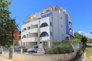 Leiligheter med parkering Businci, Ciovo - 18800