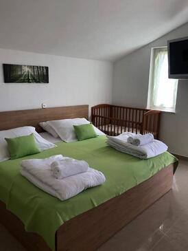 Luxury villa with a swimming pool Brodarica, Šibenik - 18803