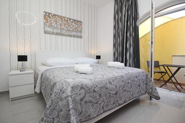 Appartamenti accanto al mare Baska, Veglia - Krk - 18807