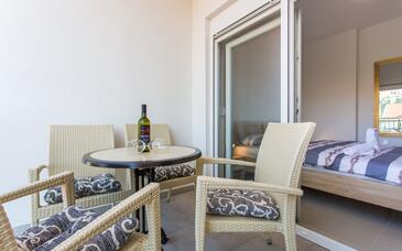 Ferienwohnungen mit Parkplatz Baska, Krk - 18808