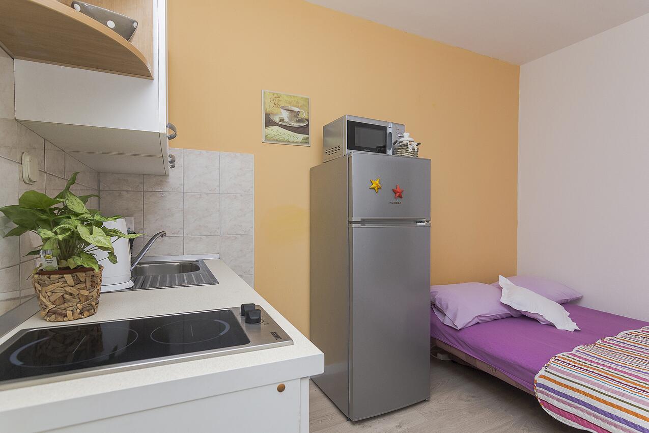 Apartmaji s parkingom Podgora, Makarska - 18811