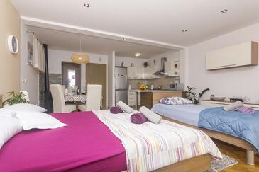 Appartamenti con parcheggio Podgora, Macarsca - Makarska - 18811