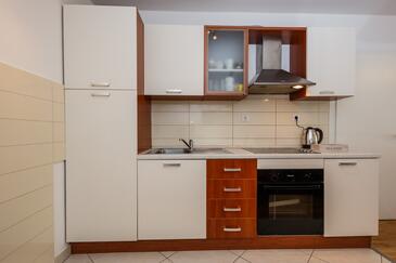 Apartments with parking space Kaštel Stari, Kaštela - 18812