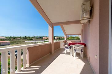 Appartamenti con piscina per famiglie Nona - Nin, Zara - Zadar - 18821