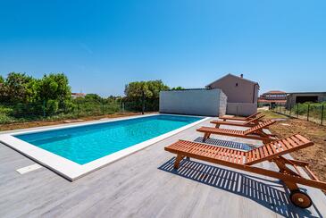 Rodinné apartmány s bazénem Nin, Zadar - 18821 Adriatic.hr