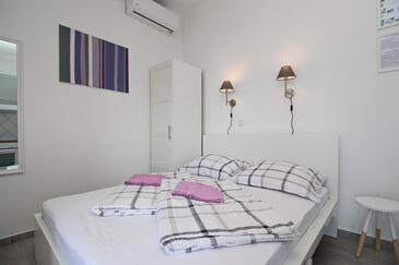 Leiligheter ved sjøen Baska, Krk - 18824