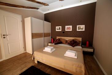 Apartmanok családok részére medencével Pula - 18826