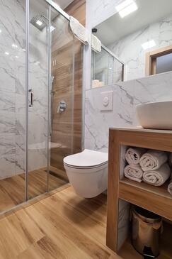 Rooms with a parking space Daruvar, Bjelovarska - 18842