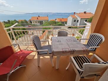 Apartments with parking space Novi Vinodolski - 18855