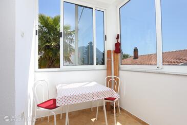 Apartments by the sea Brist, Makarska - 18859