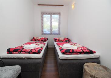 Ferienwohnungen mit Parkplatz Baska, Krk - 18861