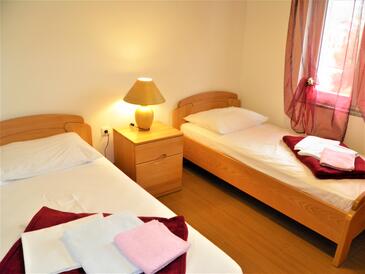 Apartmani s parkingom Baška, Krk - 18876